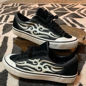 Vans Tribal Ultracush size 11.5